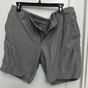 Bonobos golf grey shorts w 8” inseam